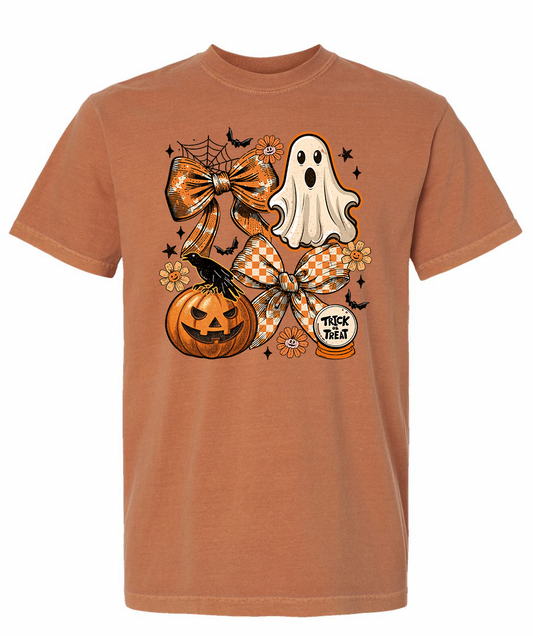 Vintage Halloween Ghost Trick or Treat Vibes
